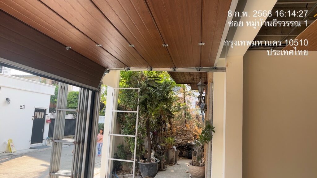 Installation photo of Garage Doors for Single House in Bangkok by OZ DOOR (5)