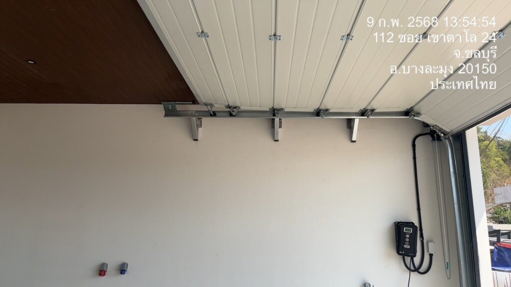 Installation photo of Garage Doors for Single House in Samut Prakan by OZ DOOR (3)