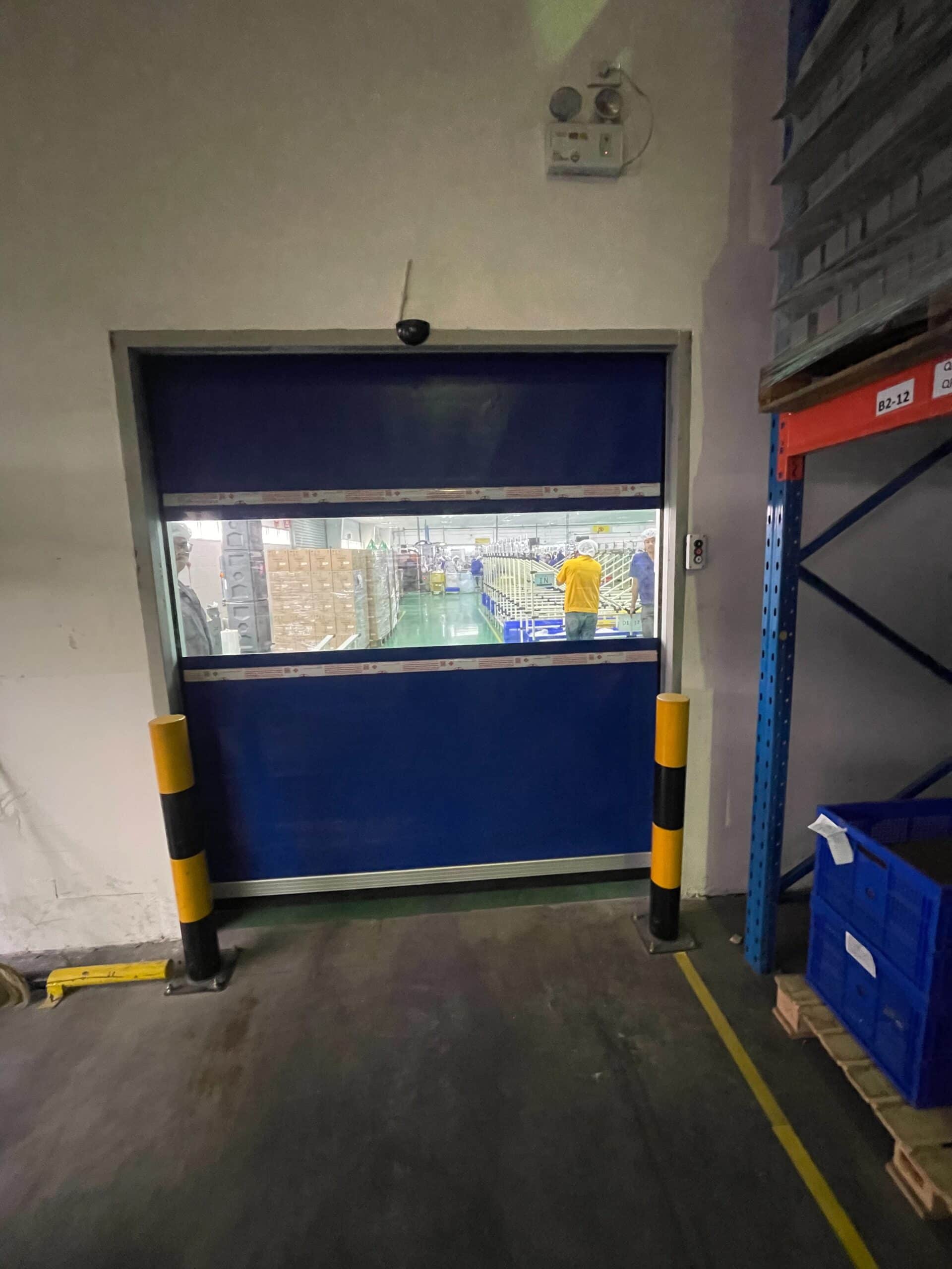 ภาพผลงานติดตั้งประตูไฮสปีด รุ่น Standard สำหรับโรงงานอุตสาหกรรม ที่ฉะเชิงเทรา โดย OZ DOOR (3)