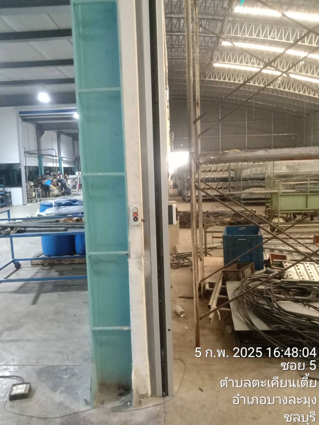 ภาพผลงานติดตั้งประตูไฮสปีด รุ่น Standard สำหรับโรงงานอุตสาหกรรม ที่นครปฐม โดย OZ DOOR (7)