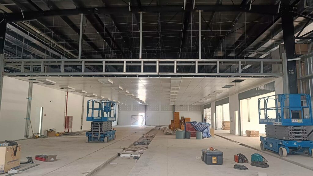 Installation photo of High Speed Doors for Manufacturing in Pathum Thani by OZ DOOR (5)