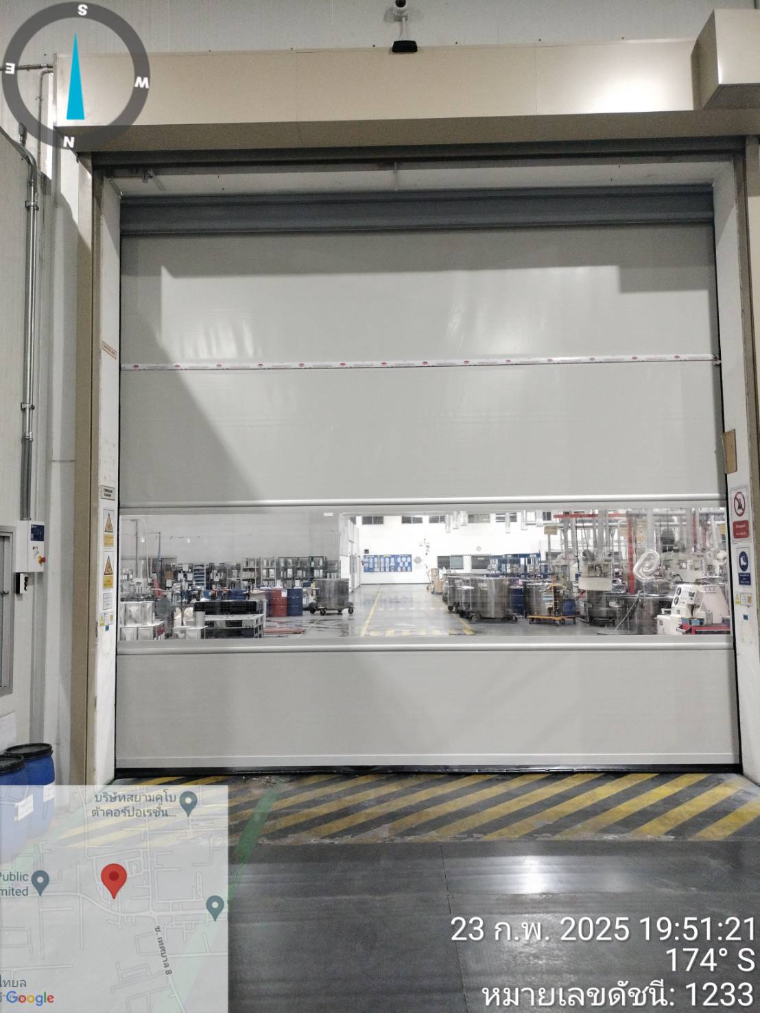 ภาพผลงานติดตั้งประตูไฮสปีด รุ่น Standard สำหรับโรงงานอุตสาหกรรม ที่ระยอง โดย OZ DOOR