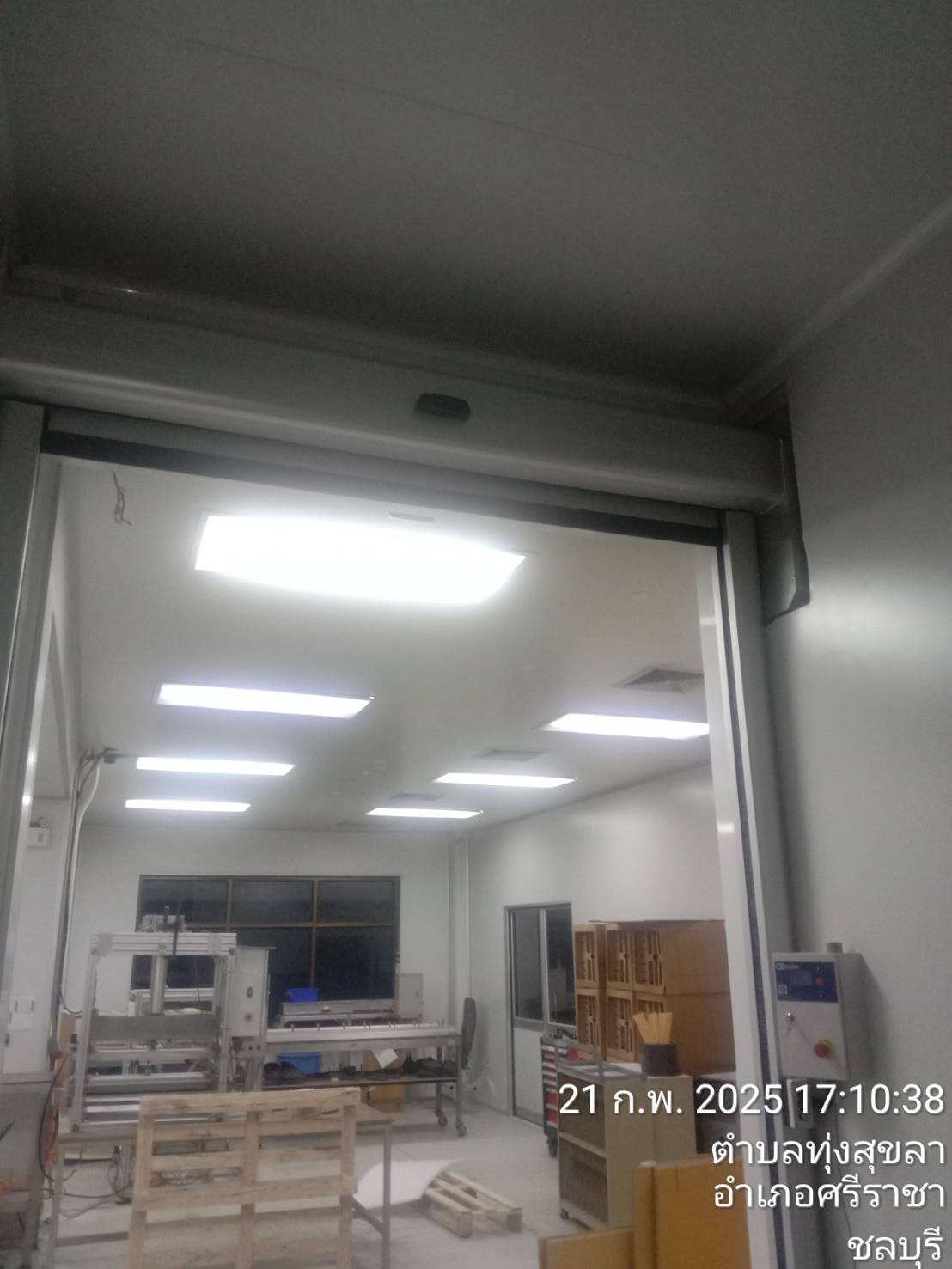 ภาพผลงานติดตั้งประตูไฮสปีด รุ่น Standard สำหรับโรงงานอุตสาหกรรม ที่พระนครศรีอยุธยา โดย OZ DOOR (12)