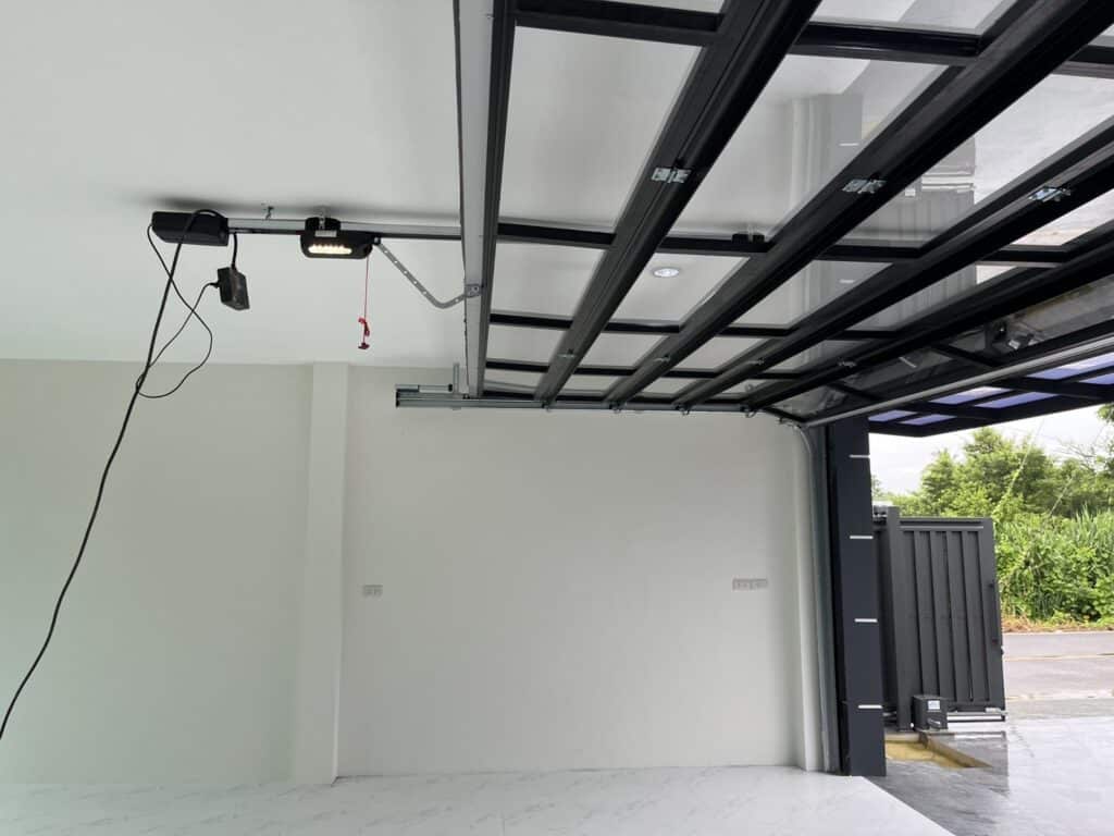 Installation photo of Garage Doors for Single House in Pathum Thani by OZ DOOR (6)