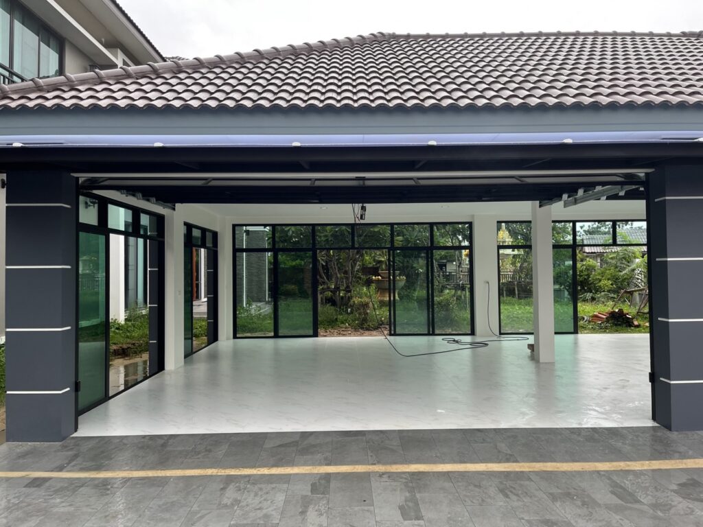 Installation photo of Garage Doors for Single House in Pathum Thani by OZ DOOR (15)