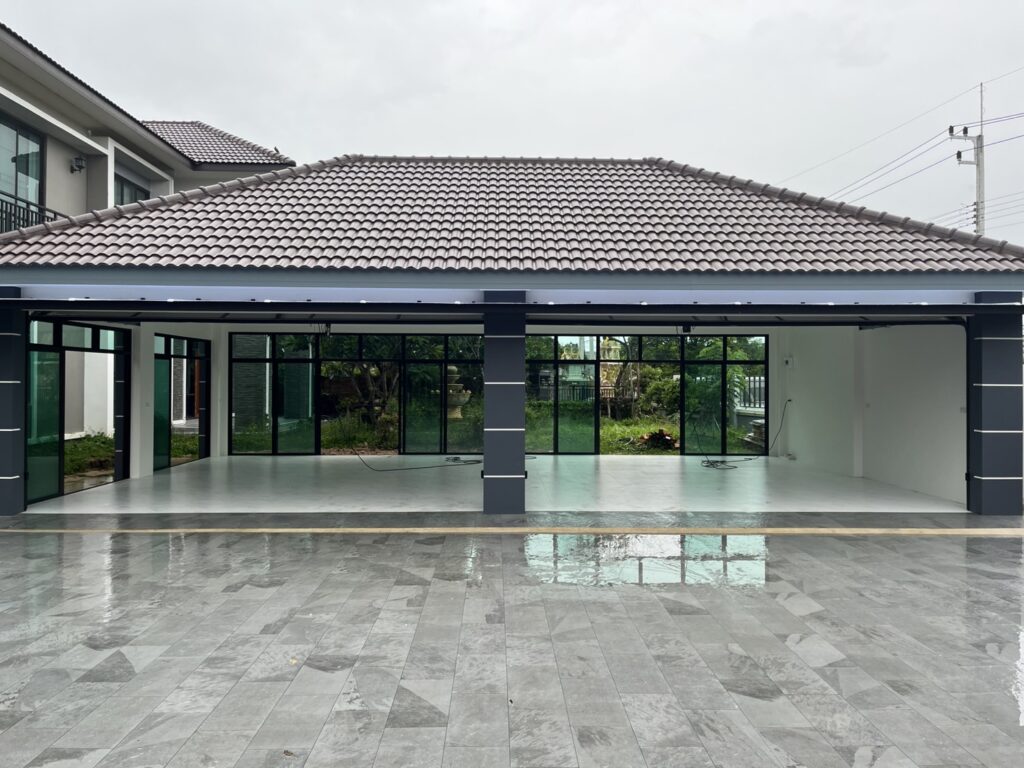 Installation photo of Garage Doors for Single House in Pathum Thani by OZ DOOR (17)
