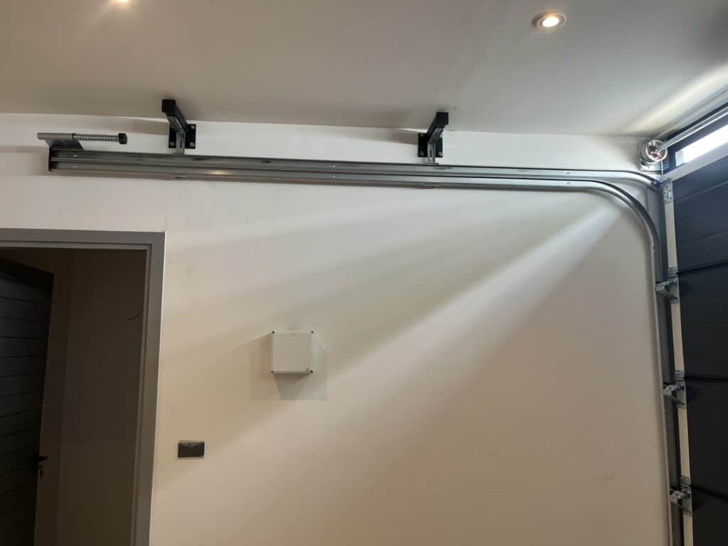 Installation photo of Garage Doors for Single House in Phuket by OZ DOOR (3)