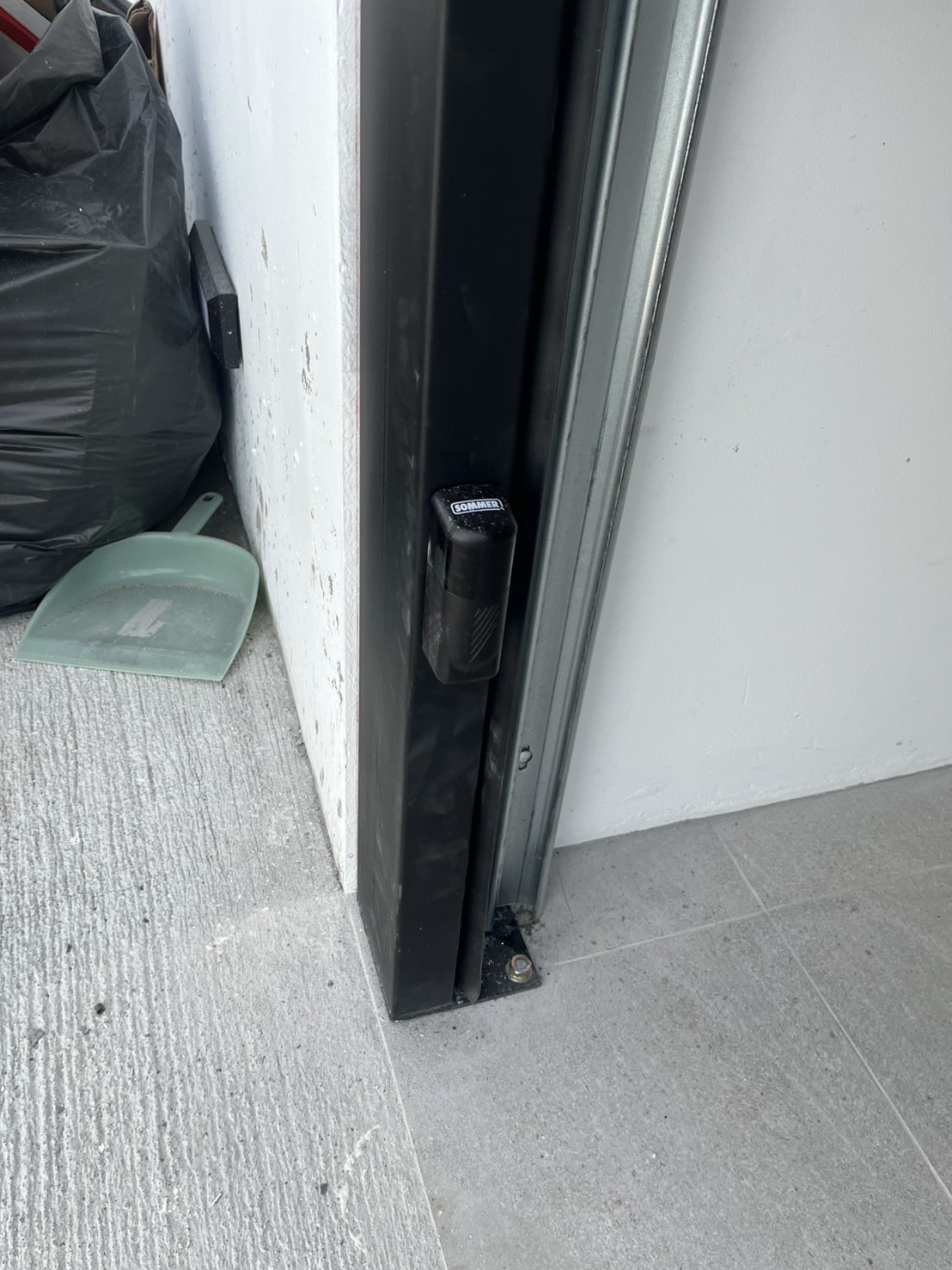 Installation photo of Garage Doors for Single House in Phuket by OZ DOOR (6)