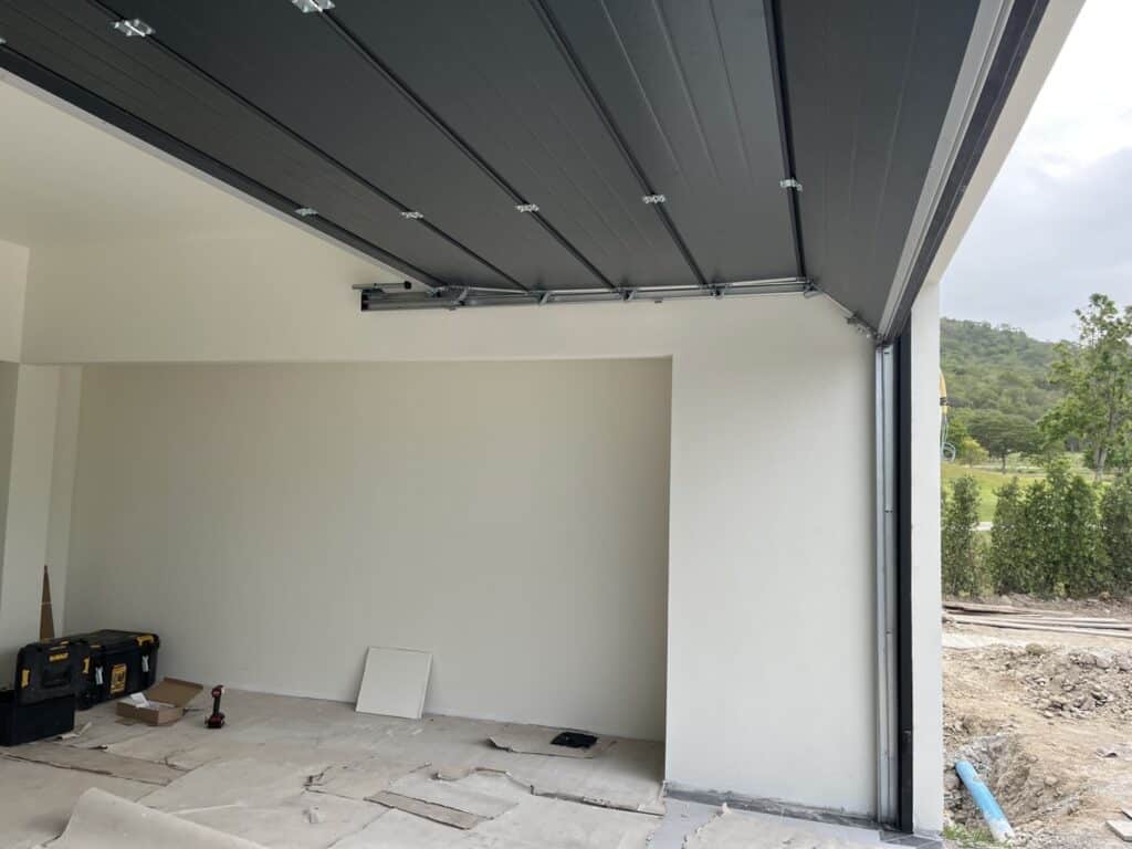 Installation photo of Garage Doors for Residential Projects in Chonburi by OZ DOOR (13)