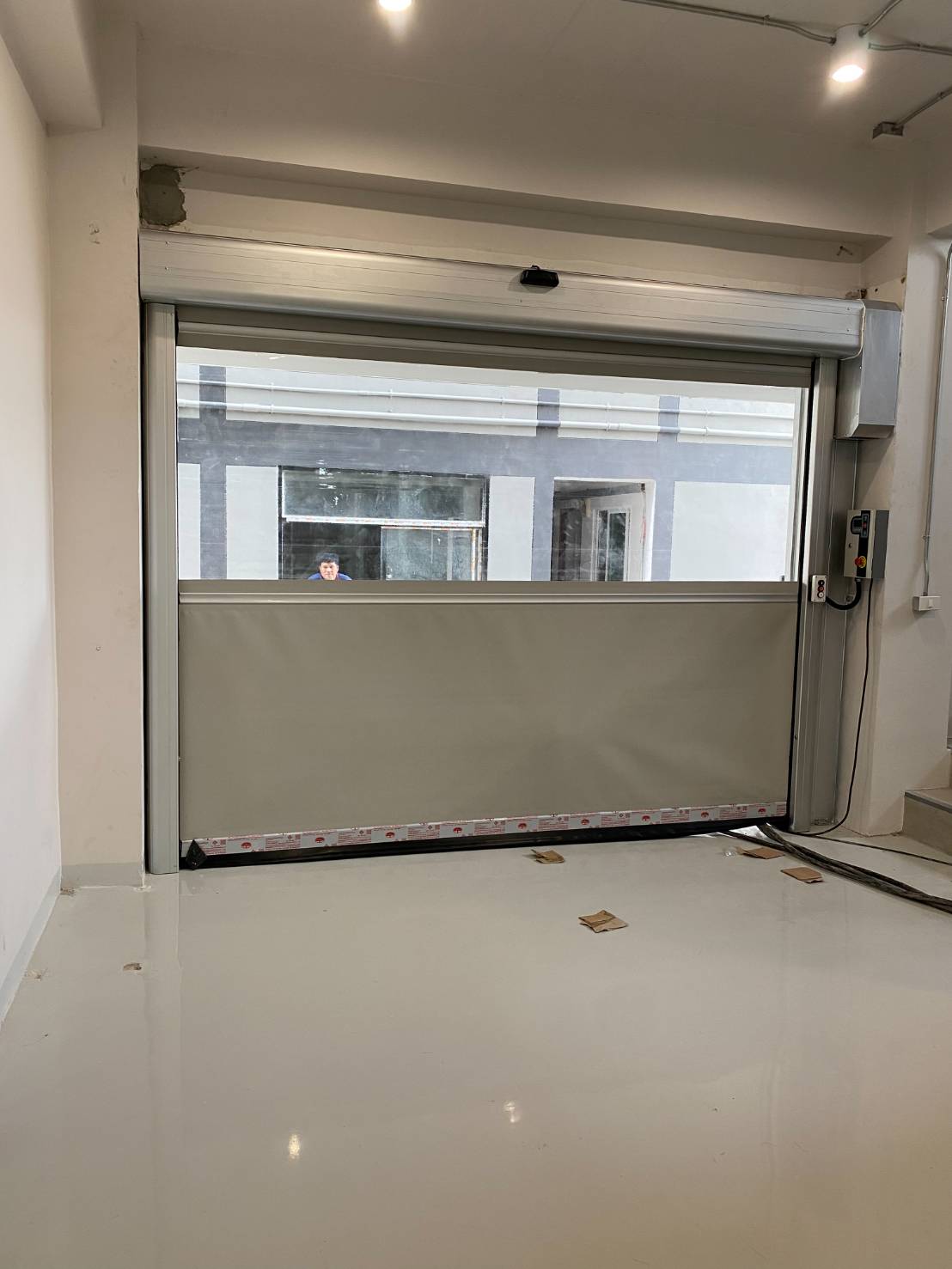 ภาพผลงานติดตั้งประตูไฮสปีด รุ่น Standard สำหรับโรงงานอุตสาหกรรม ที่กรุงเทพมหานคร โดย OZ DOOR (2)