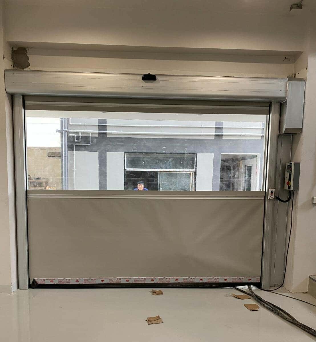 ภาพผลงานติดตั้งHigh speed door สำหรับโรงงานอุตสาหกรรม ที่กรุงเทพมหานคร โดย OZ DOOR