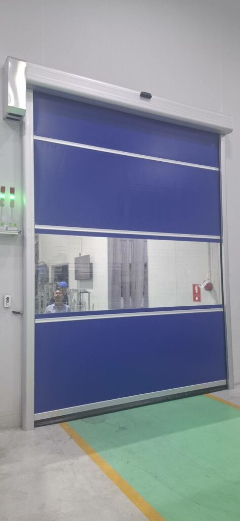 ภาพผลงานติดตั้งประตูไฮสปีด รุ่น Standard สำหรับโรงงานอุตสาหกรรม ที่นครปฐม โดย OZ DOOR (5)