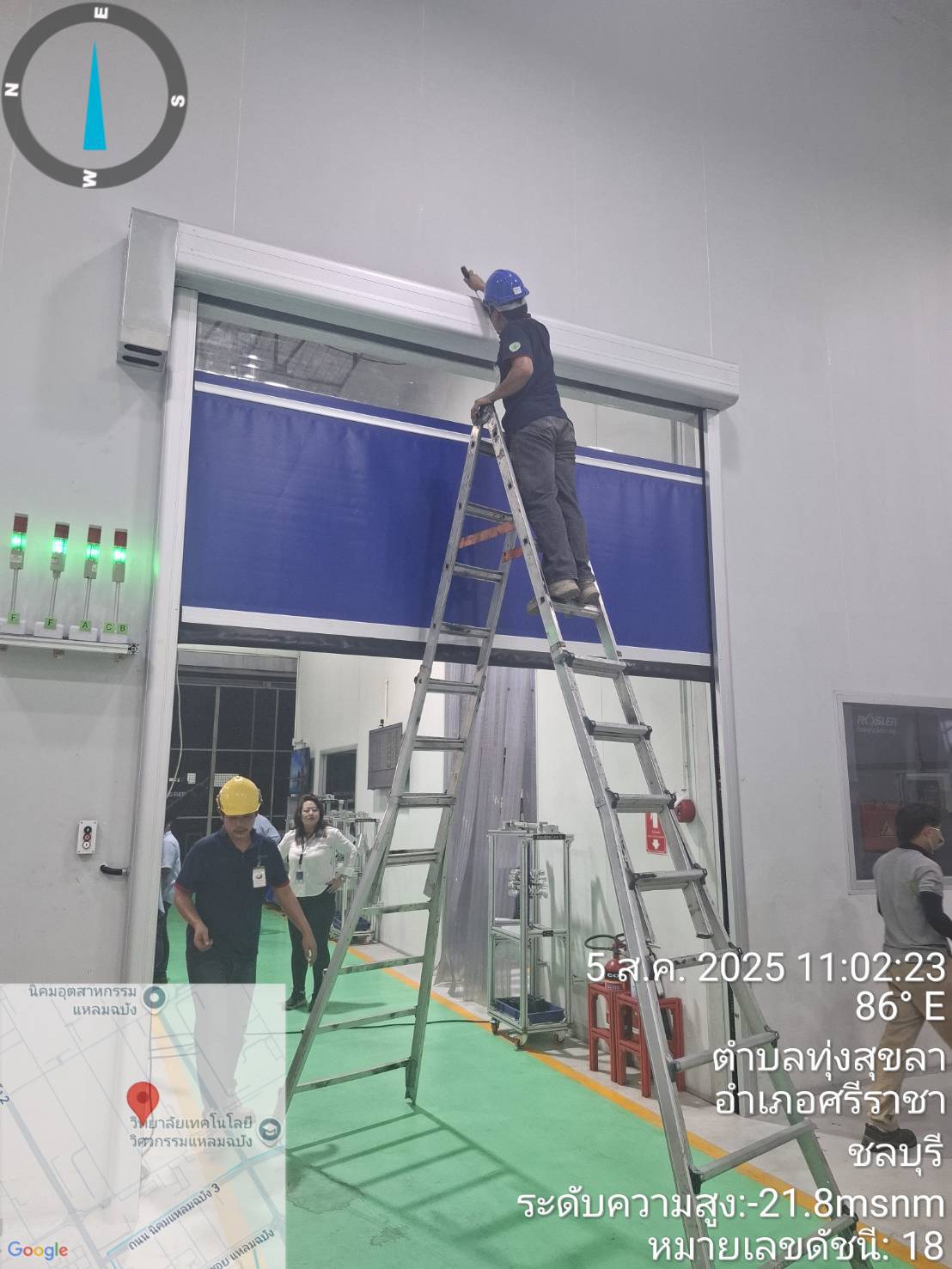 ภาพผลงานติดตั้งประตูไฮสปีด รุ่น Standard สำหรับโรงงานอุตสาหกรรม ที่นครปฐม โดย OZ DOOR (8)