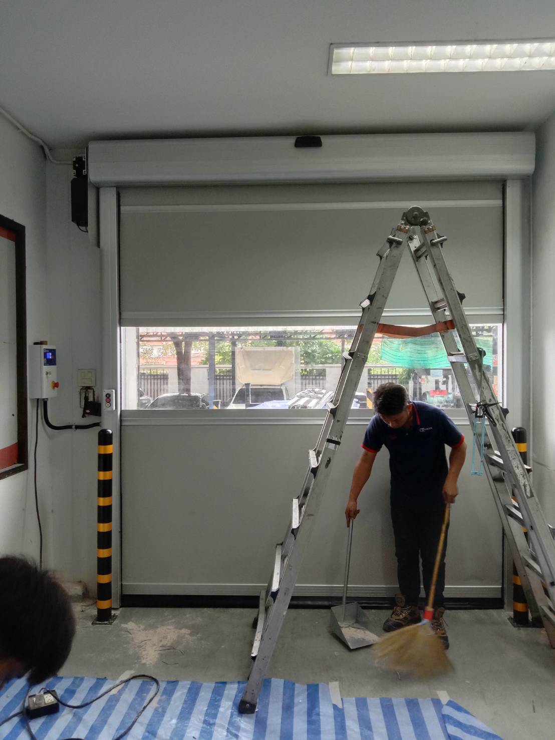 ภาพผลงานติดตั้งประตูไฮสปีด รุ่น Standard สำหรับโรงงานอุตสาหกรรม ที่สมุทรสาคร โดย OZ DOOR (6)