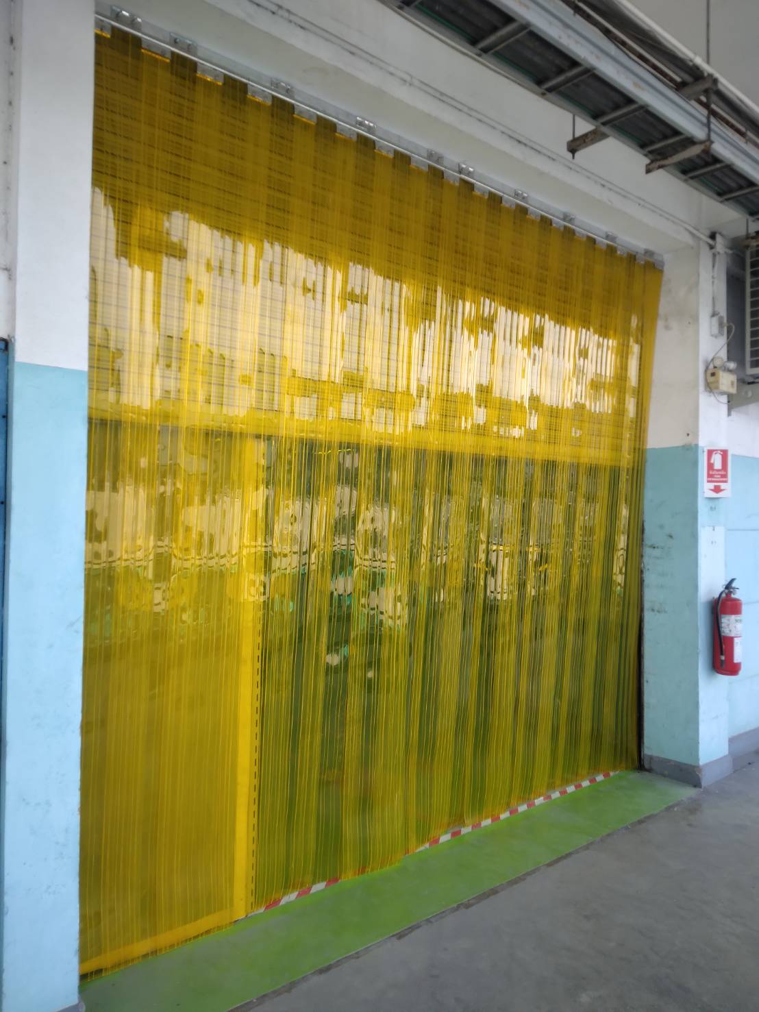 ภาพผลงานติดตั้งประตูไฮสปีด รุ่น Standard สำหรับโรงงานอุตสาหกรรม ที่สระบุรี โดย OZ DOOR (9)