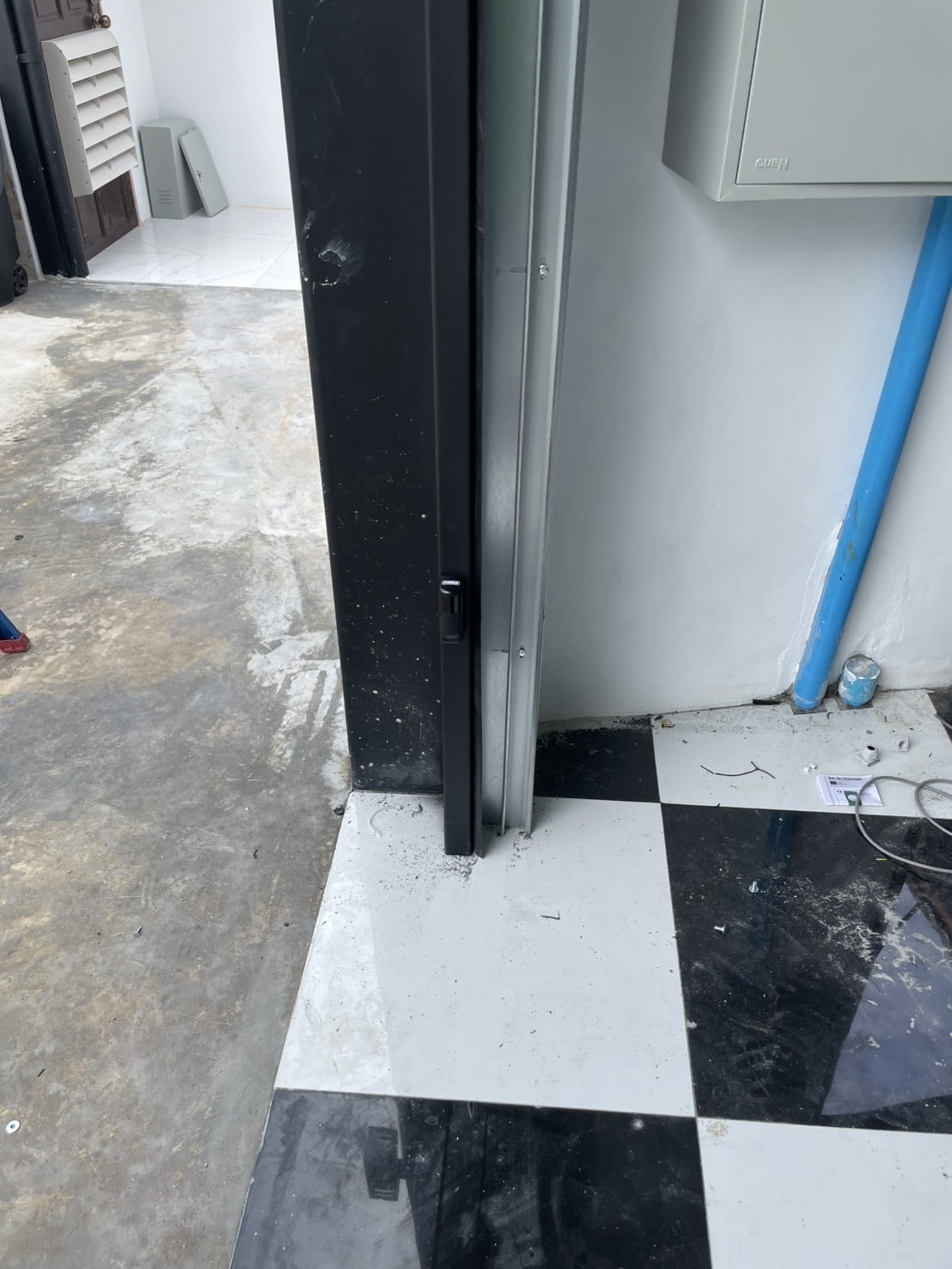 Installation photo of Garage Doors for Housing Estate / Developer in Rayong by OZ DOOR (9)