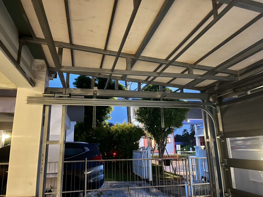 Installation photo of Garage Doors for Single House in Bangkok by OZ DOOR (5)