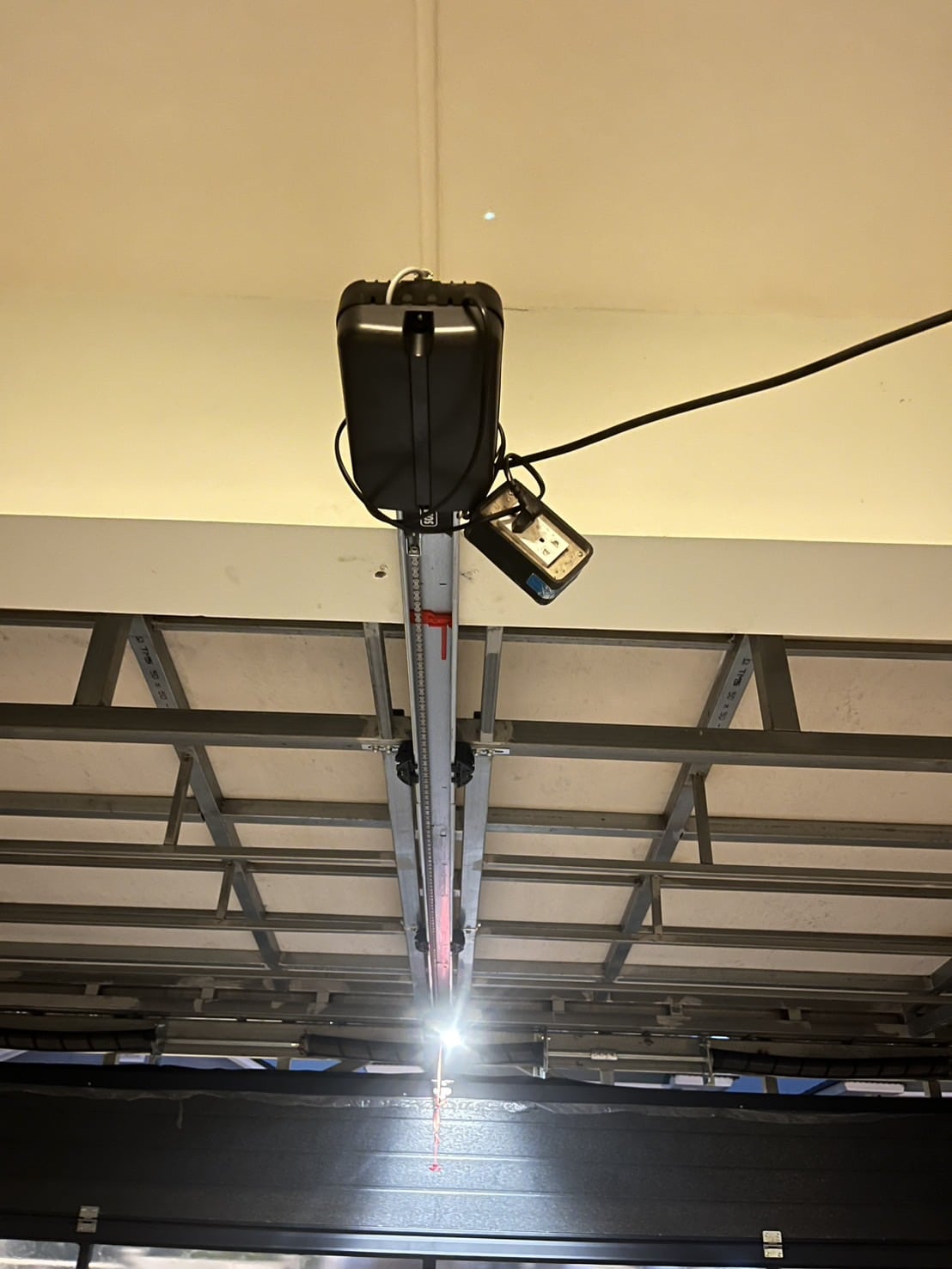 Installation photo of Garage Doors for Single House in Bangkok by OZ DOOR (10)