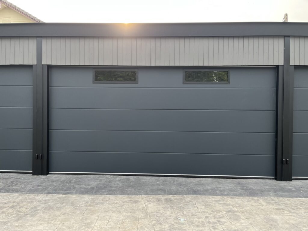 Installation photo of Garage Doors for Single House in Bangkok by OZ DOOR (3)