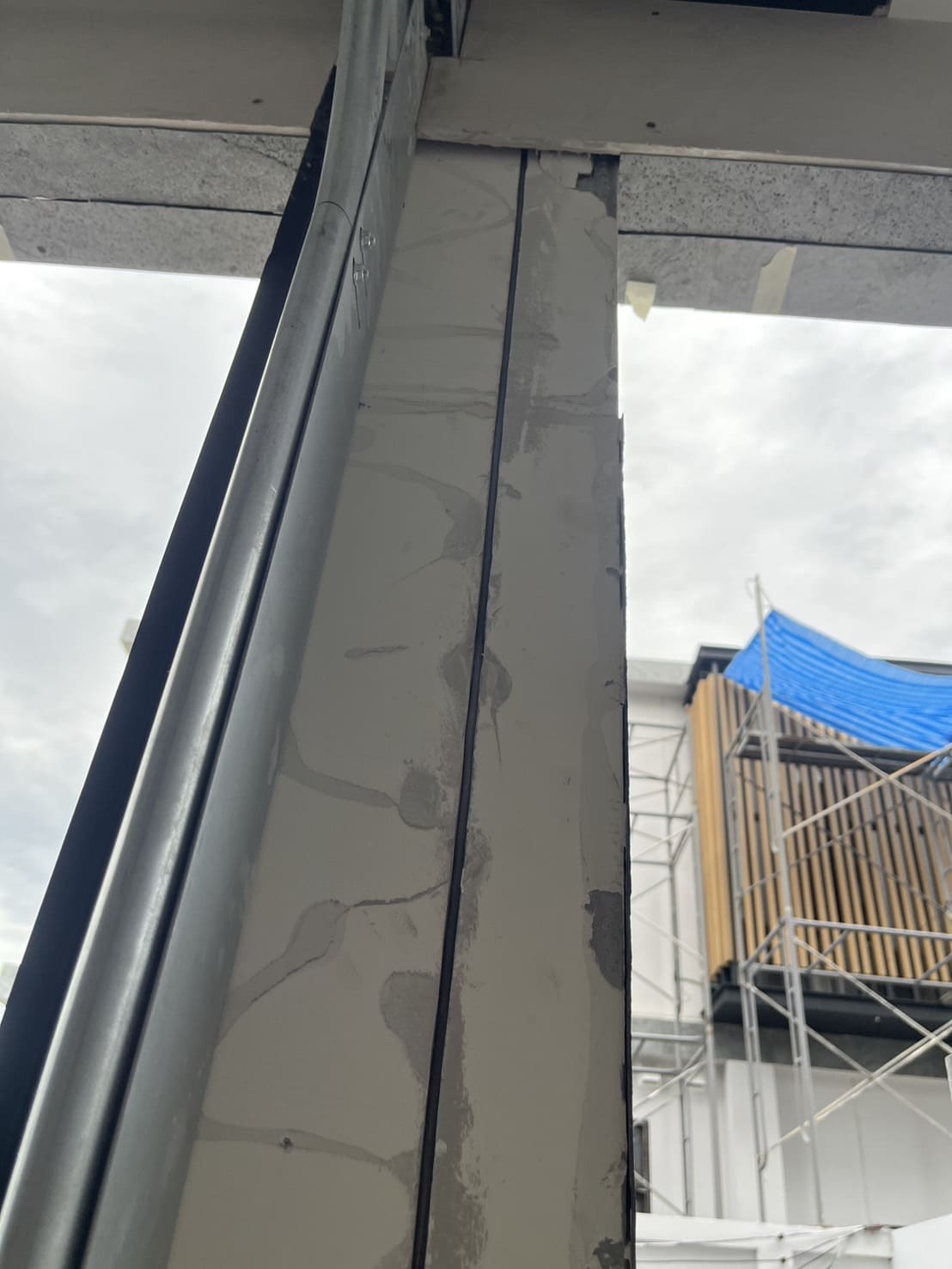 Installation photo of Garage Doors for Single House in Bangkok by OZ DOOR (3)