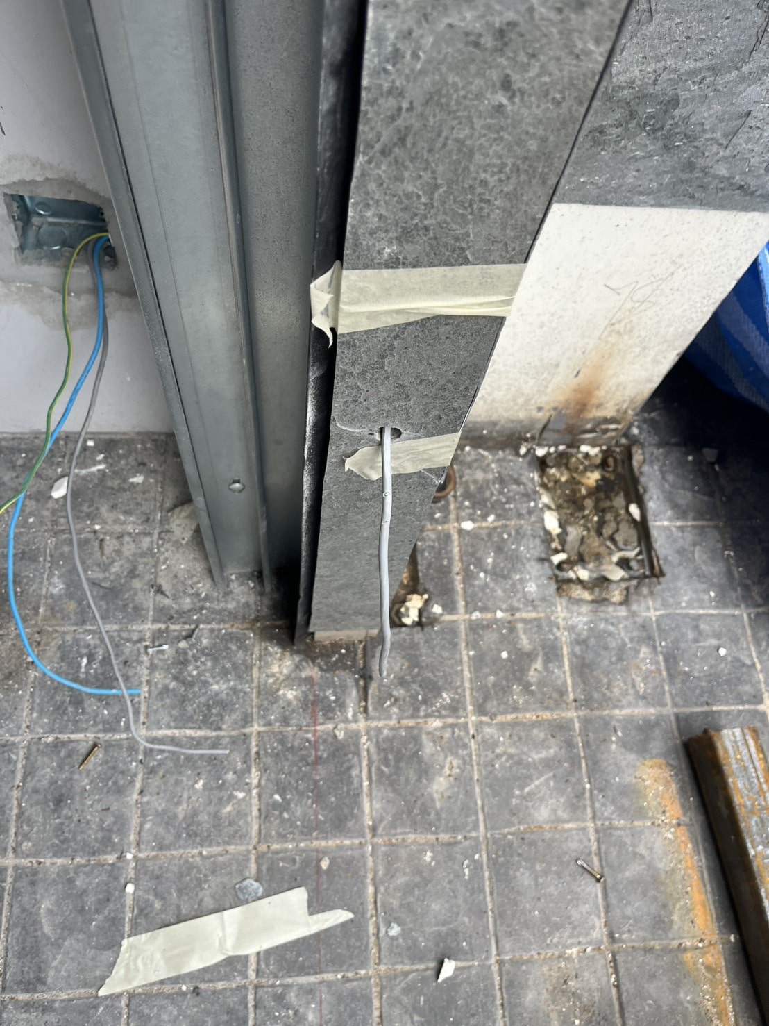 Installation photo of Garage Doors for Single House in Bangkok by OZ DOOR (5)