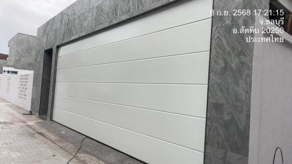 Installation photo of Garage Doors for Single House in Bangkok by OZ DOOR (18)