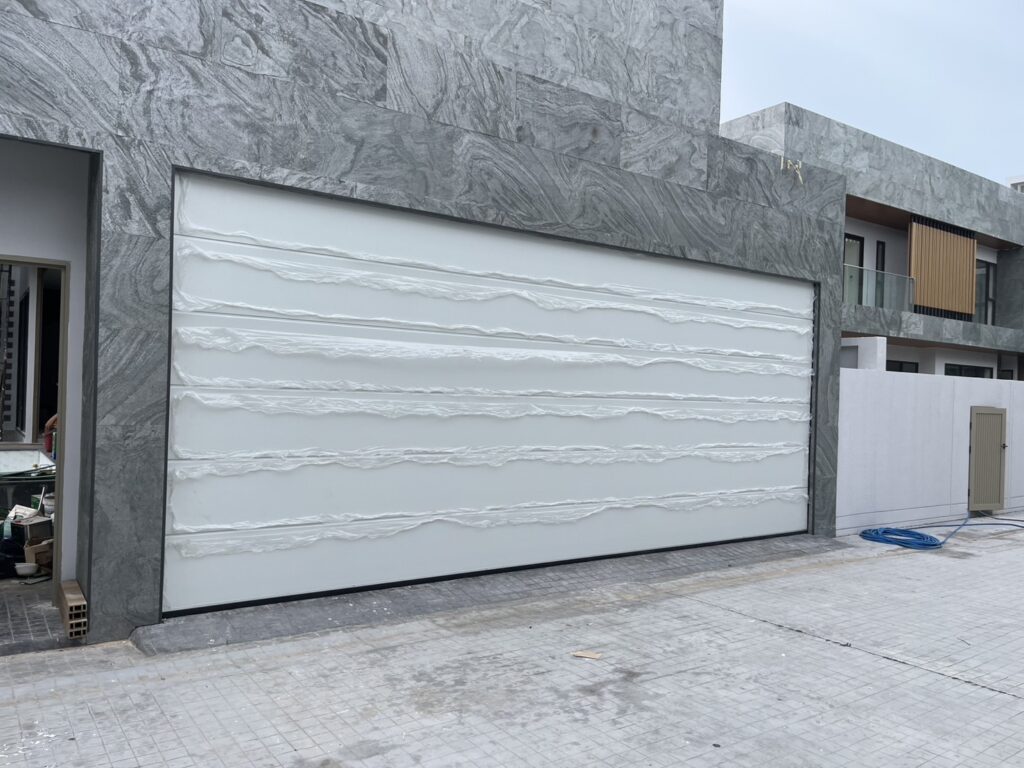 Installation photo of Garage Doors for Single House in Bangkok by OZ DOOR (22)