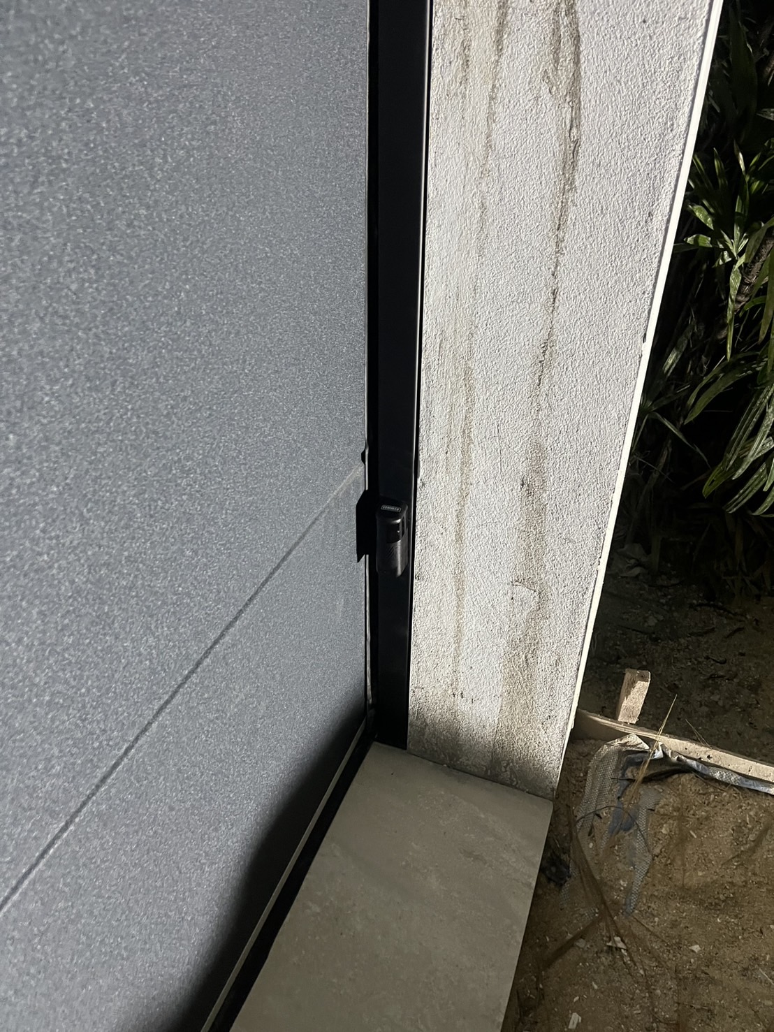 Installation photo of Garage Doors for Single House in Samut Prakan by OZ DOOR (8)