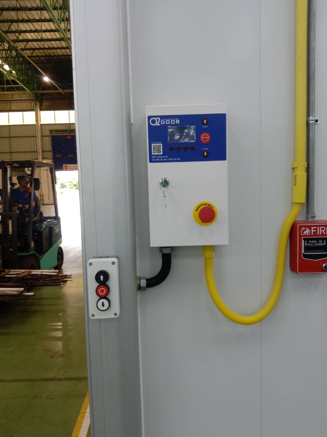 ภาพผลงานติดตั้งประตูไฮสปีด รุ่น Standard สำหรับคลีนรูมและ GMP ที่ปราจีนบุรี โดย OZ DOOR (5)