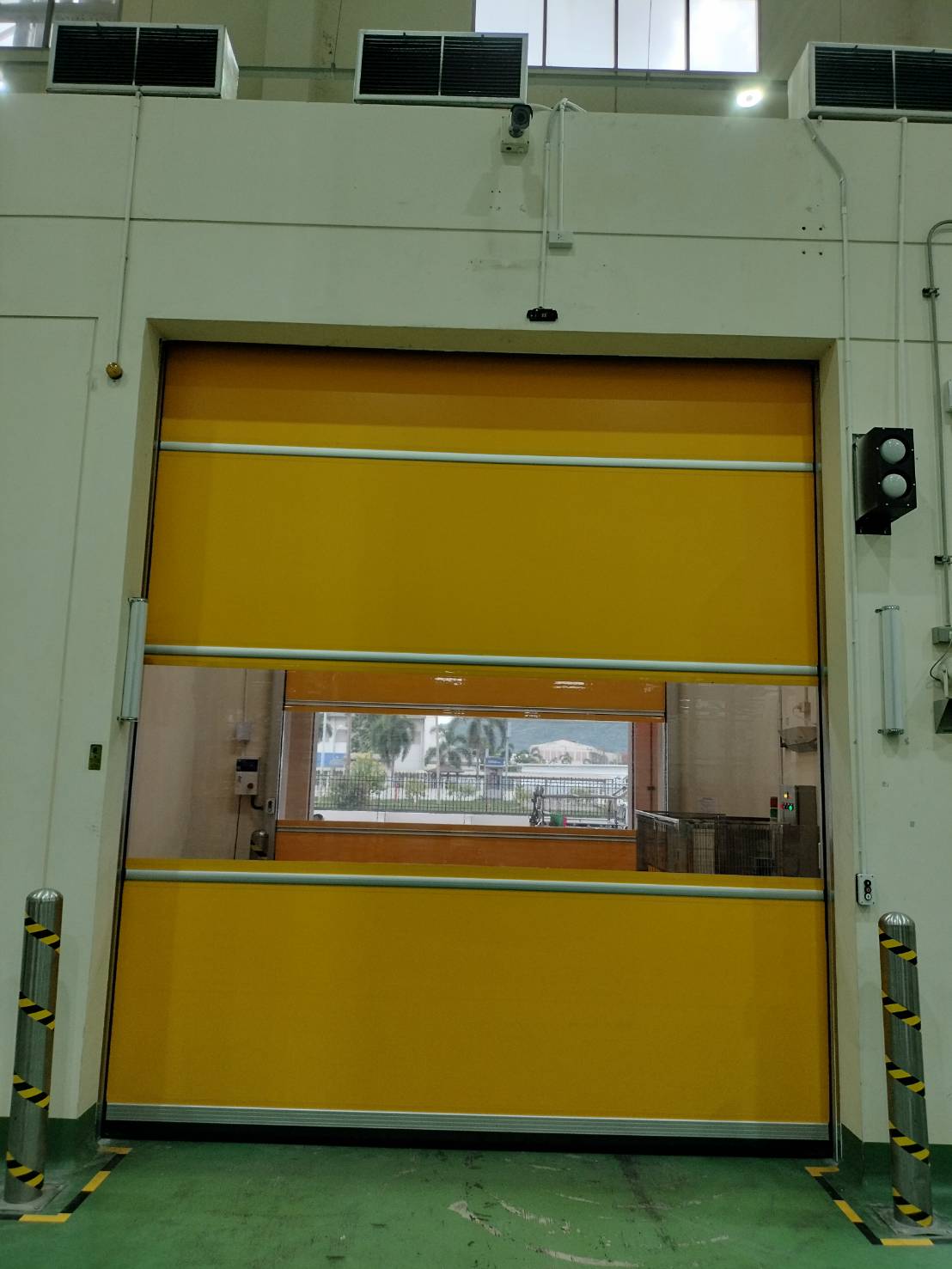 ภาพผลงานติดตั้งประตูไฮสปีด รุ่น Standard สำหรับคลีนรูมและ GMP ที่สระบุรี โดย OZ DOOR (4)