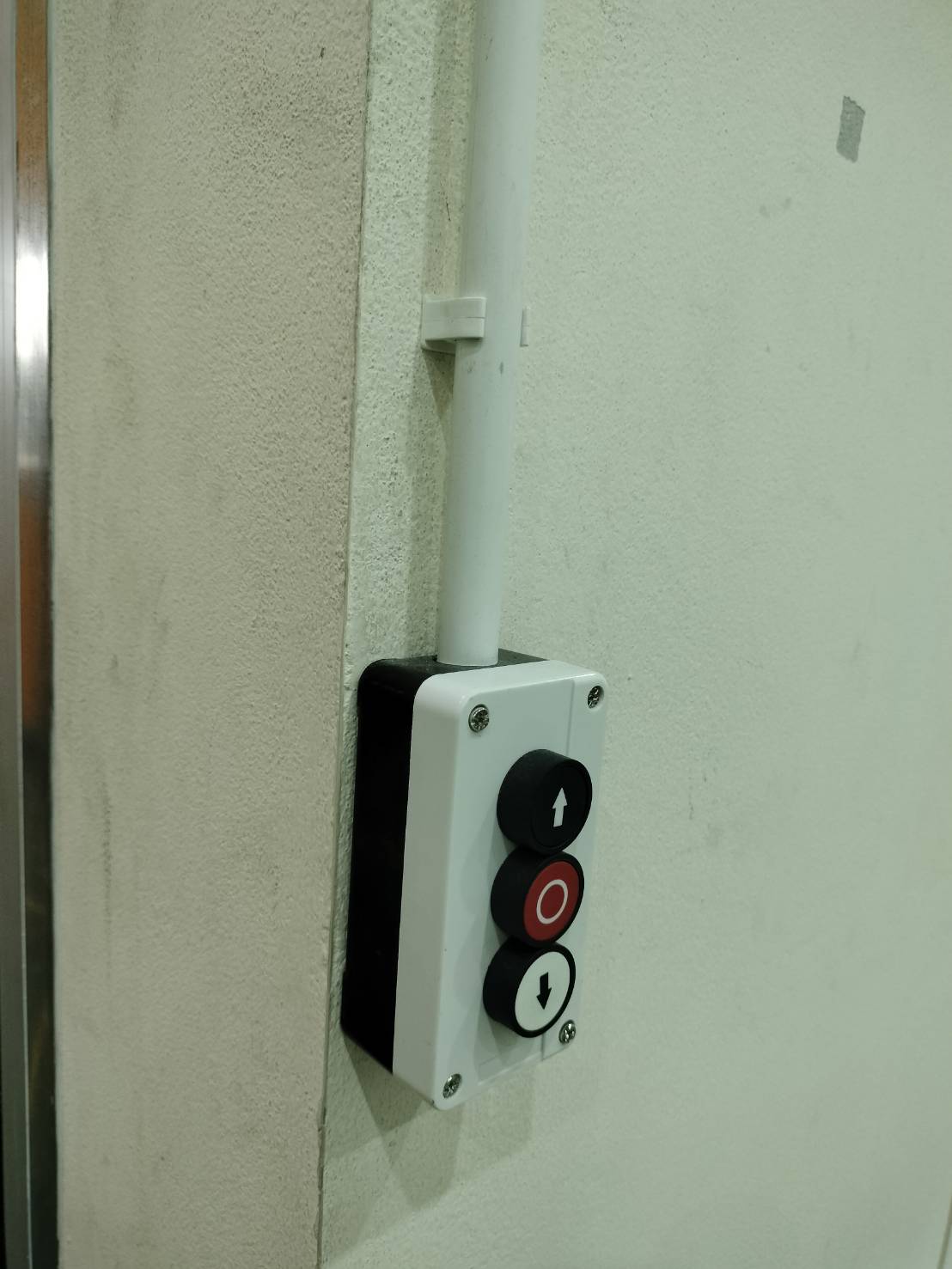 ภาพผลงานติดตั้งประตูไฮสปีด รุ่น Standard สำหรับคลีนรูมและ GMP ที่สระบุรี โดย OZ DOOR (6)