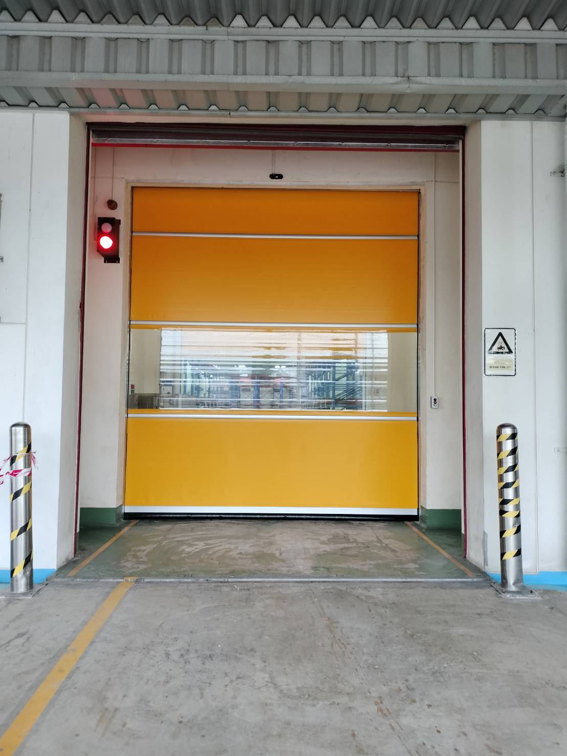 ภาพผลงานติดตั้งHigh speed door สำหรับคลีนรูมและ GMP ที่สระบุรี โดย OZ DOOR
