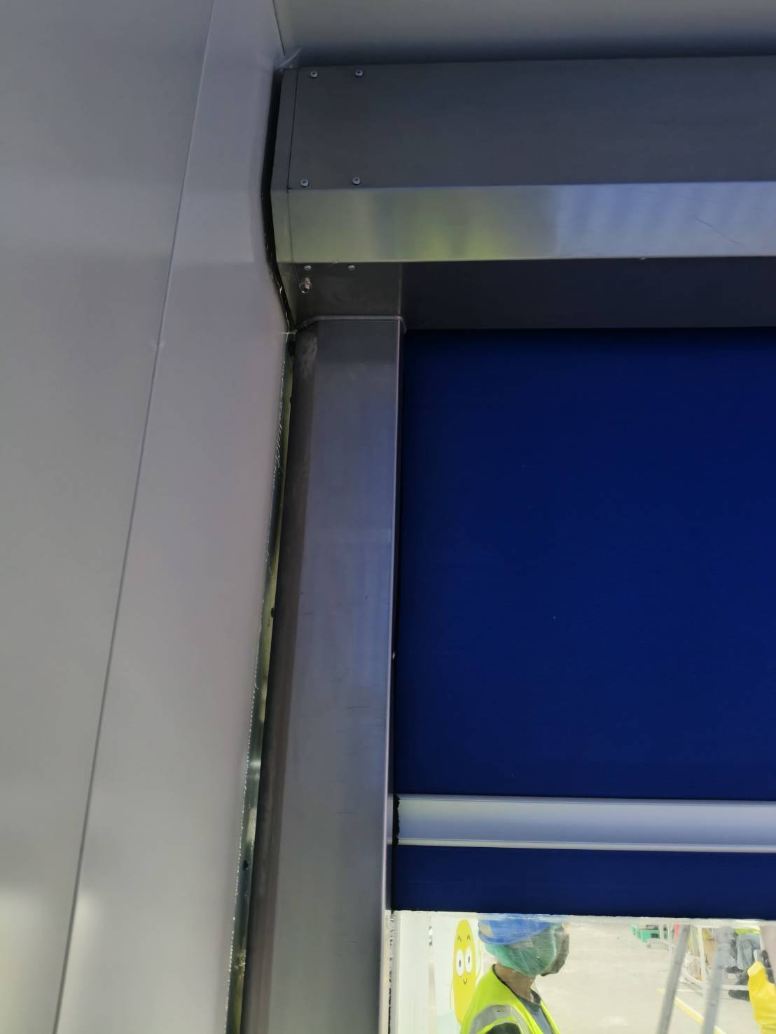 ภาพผลงานติดตั้งประตูไฮสปีด รุ่น Standard สำหรับอาหารและเครื่องดื่ม ที่กรุงเทพมหานคร โดย OZ DOOR (11)