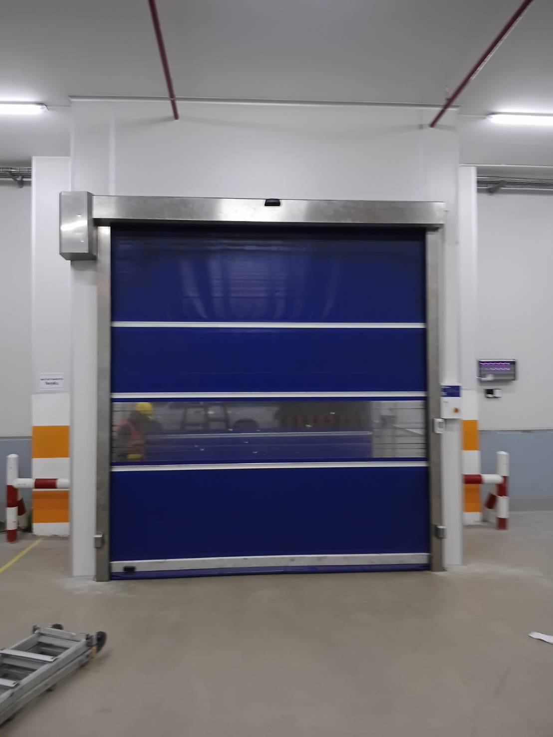 ภาพผลงานติดตั้งประตูไฮสปีด รุ่น Standard สำหรับโรงงานอุตสาหกรรม ที่กรุงเทพมหานคร โดย OZ DOOR (3)