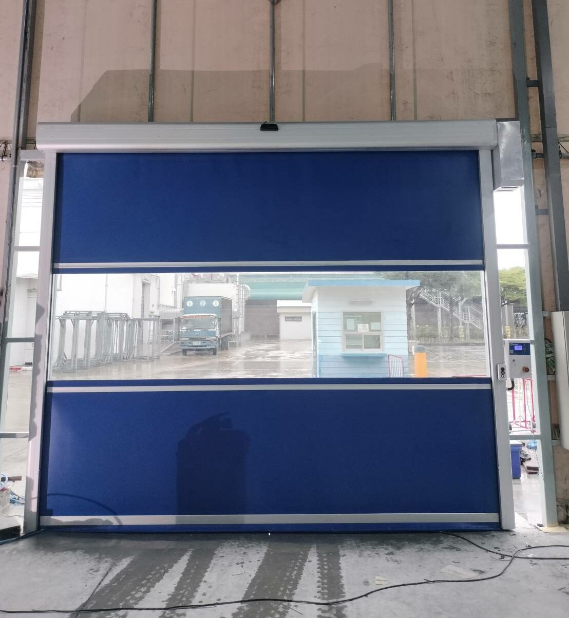 ภาพผลงานติดตั้งHigh speed door สำหรับโรงงานอุตสาหกรรม ที่กรุงเทพมหานคร โดย OZ DOOR