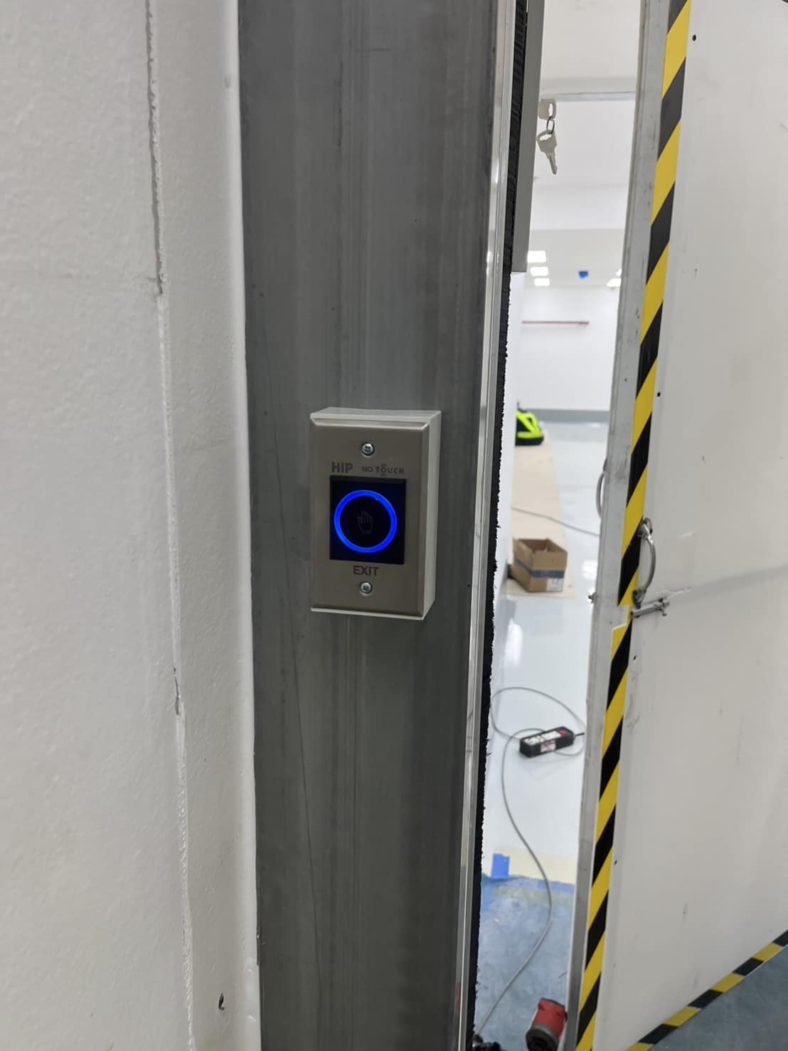 ภาพผลงานติดตั้งประตูไฮสปีด รุ่น Standard สำหรับโรงงานอุตสาหกรรม ที่สมุทรปราการ โดย OZ DOOR (7)