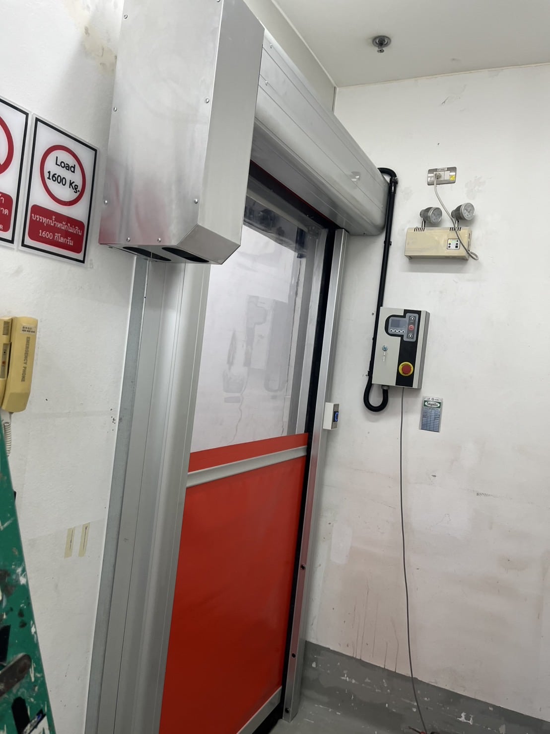 ภาพผลงานติดตั้งประตูไฮสปีด รุ่น Standard สำหรับโรงงานอุตสาหกรรม ที่สมุทรปราการ โดย OZ DOOR (11)
