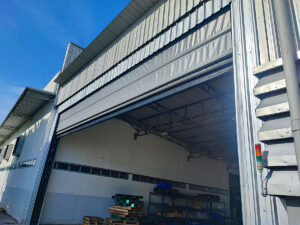 บริการตกแต่งเฟรมและฝาครอบประตูไฮสปีดตามความต้องการ สีและวัสดุพิเศษ