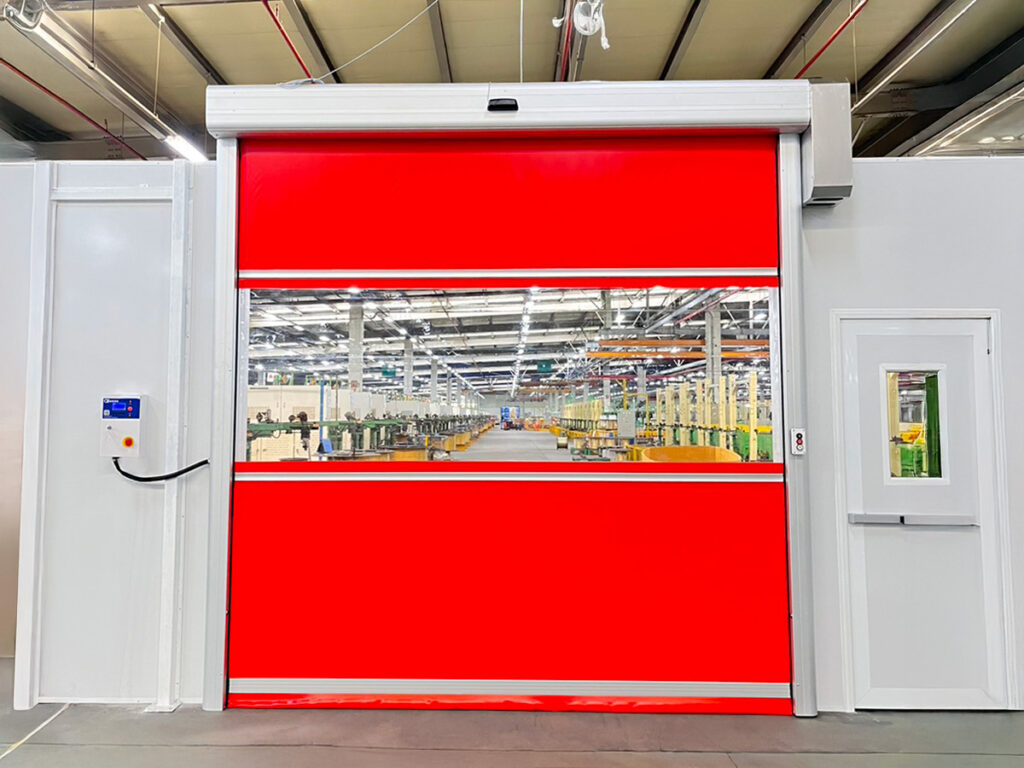 ประตูไฮสปีดอุตสาหกรรม PVC แบบม้วนติดตั้งหน้างาน โดย OZ Door Thailand