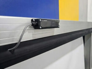 อุปกรณ์เซนเซอร์ความปลอดภัยสำหรับประตูไฮสปีดแบบพับ โดย OZ Door Thailand