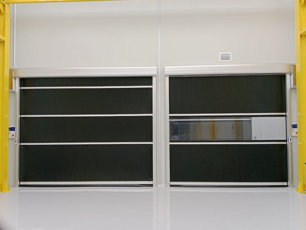 ผ้าใบ PVC สีดำประตูไฮสปีด กันแสงสำหรับห้องถ่ายภาพและห้องมืด