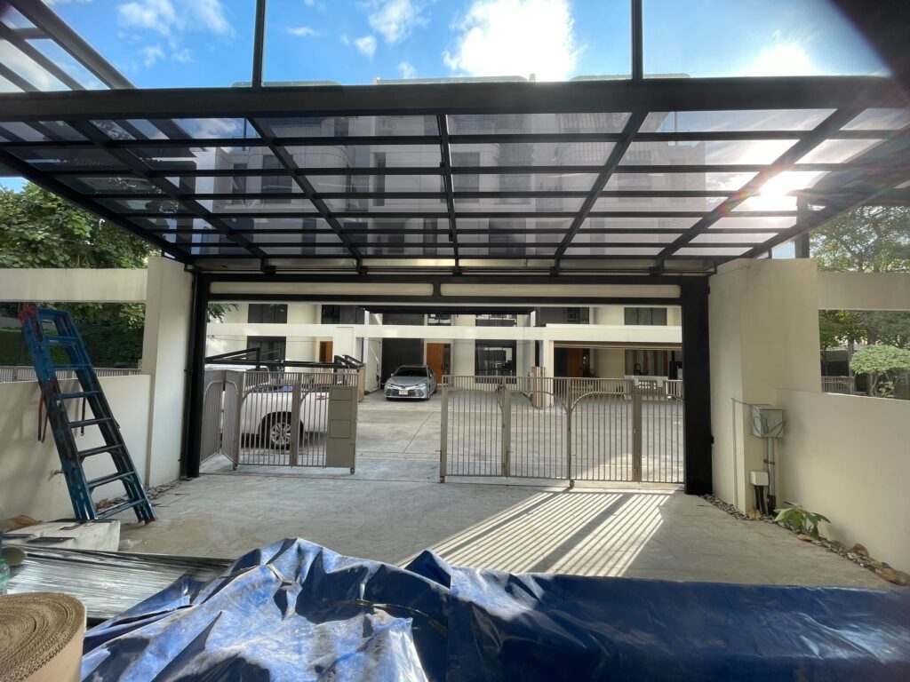 Installation photo of Garage Doors for Single House in Bangkok by OZ DOOR (3)