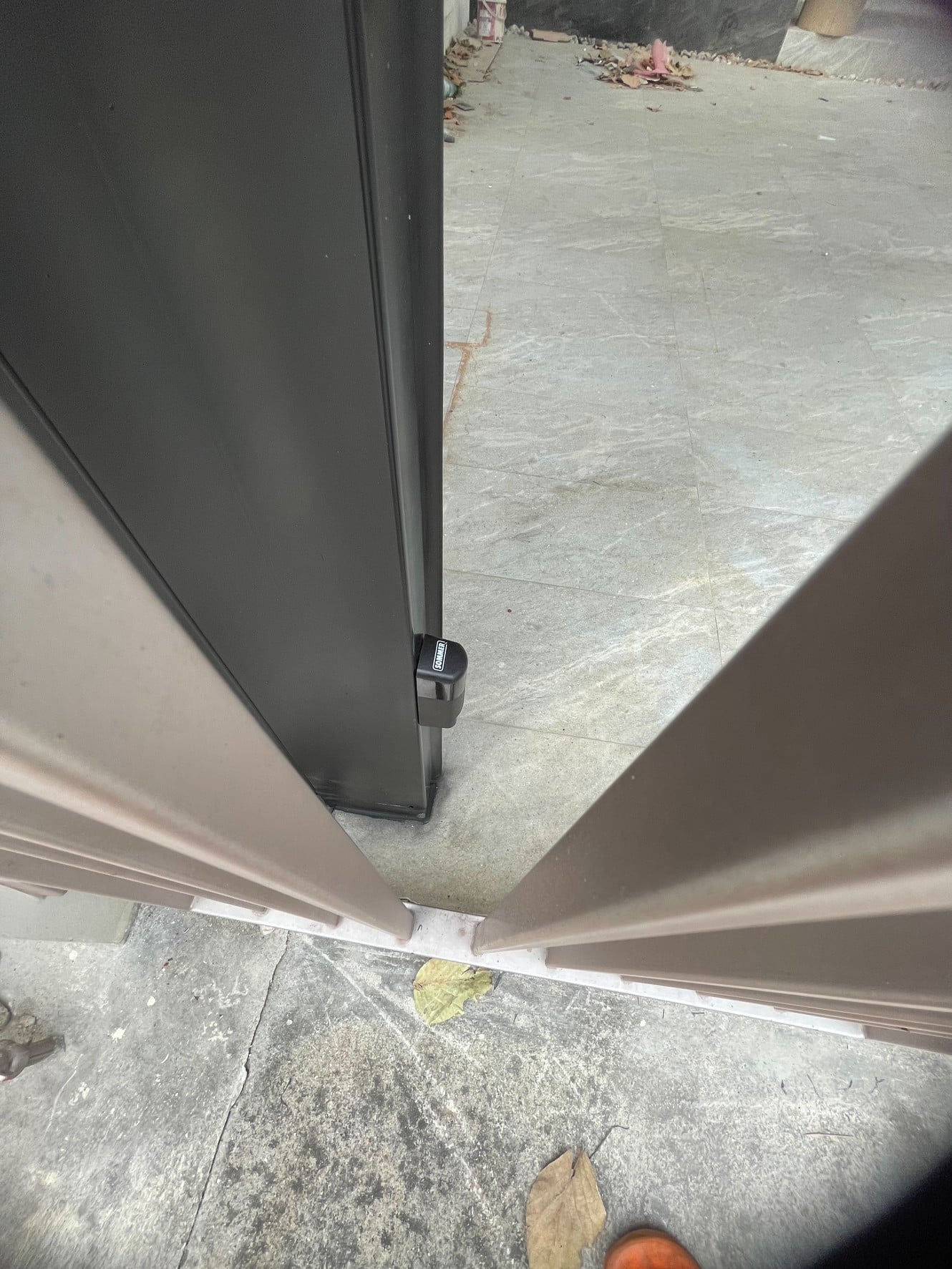 Installation photo of Garage Doors for Single House in Bangkok by OZ DOOR (18)