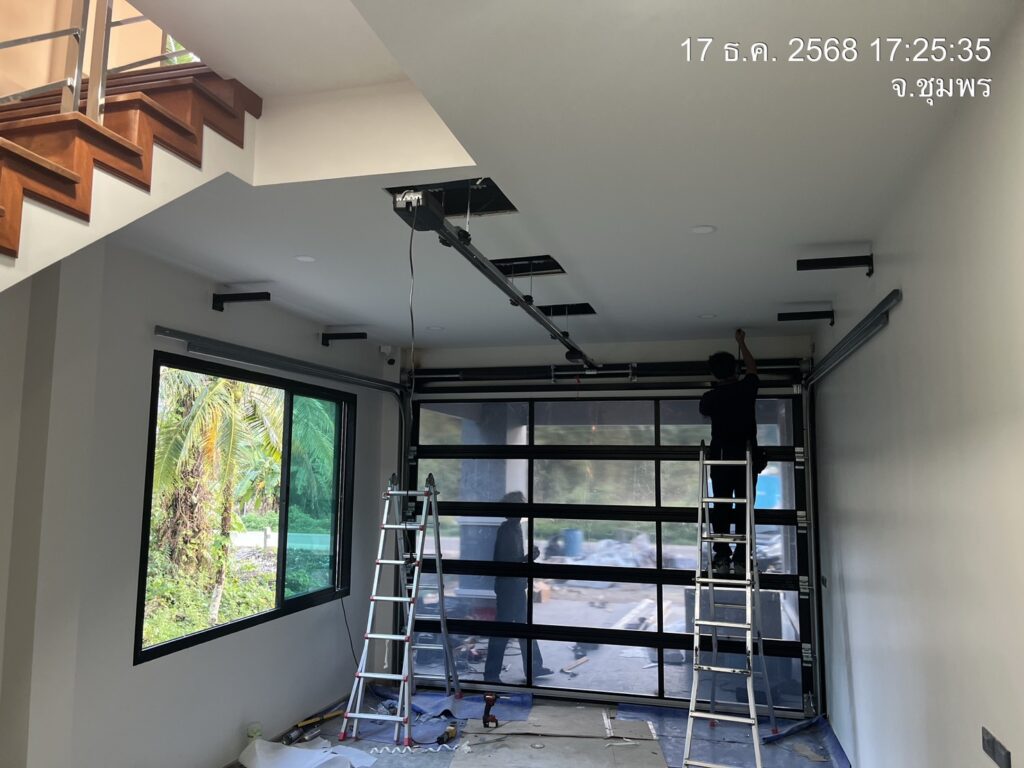 Installation photo of Garage Doors for Single House in Chumphon by OZ DOOR (9)