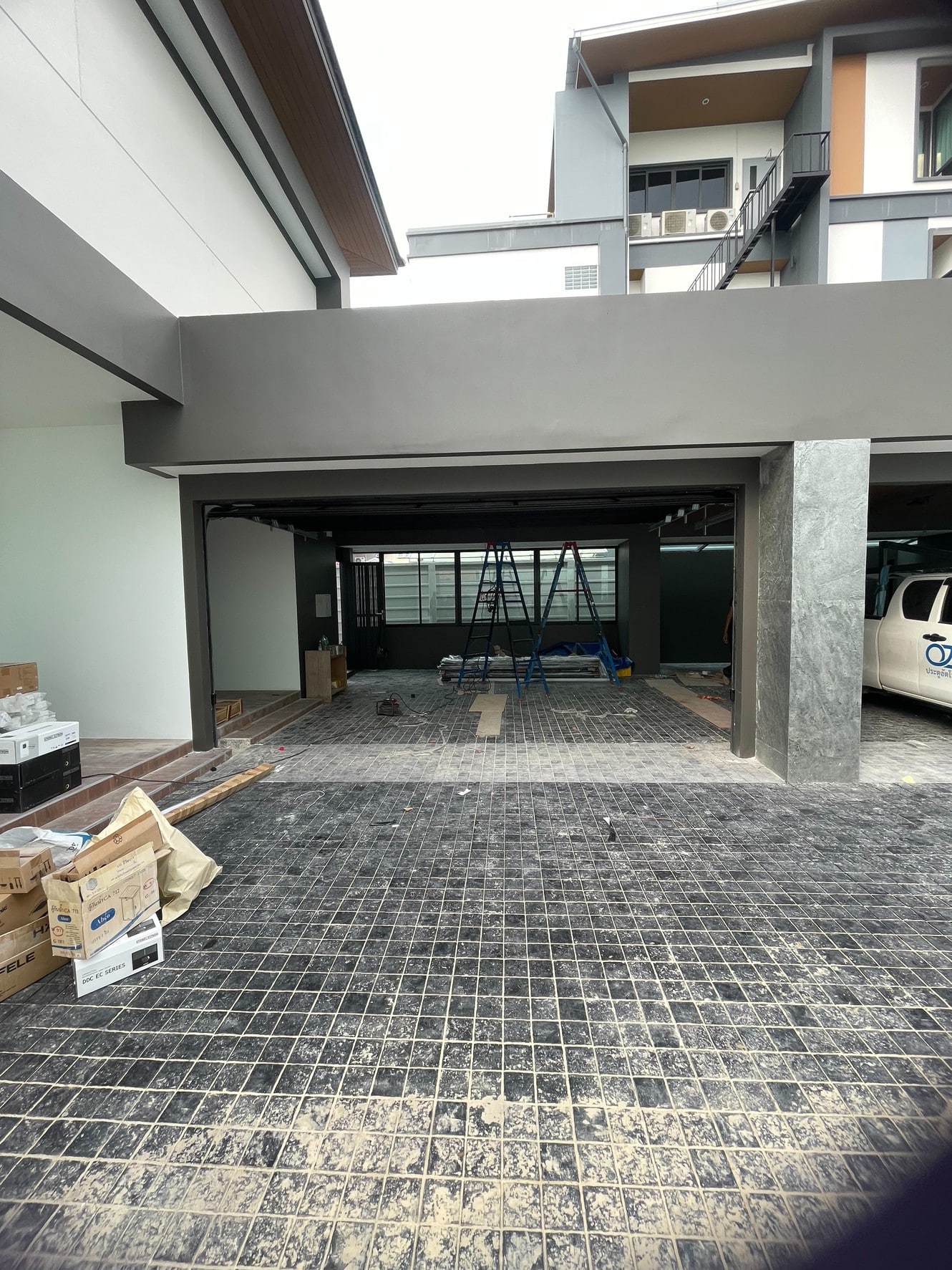 Installation photo of Garage Doors for Single House in Nakhon Pathom by OZ DOOR