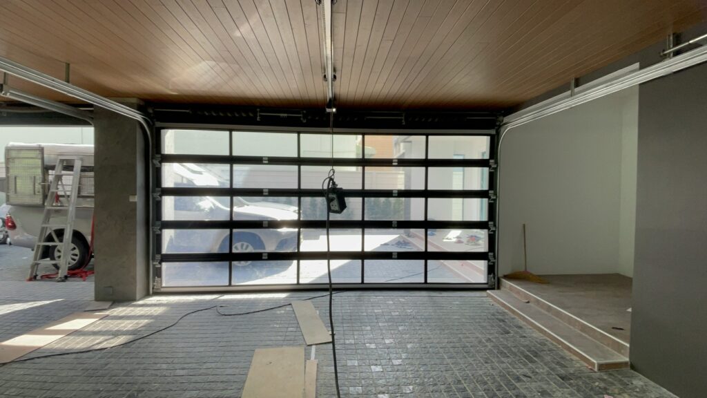 Installation photo of Garage Doors for Single House in Nakhon Pathom by OZ DOOR (3)