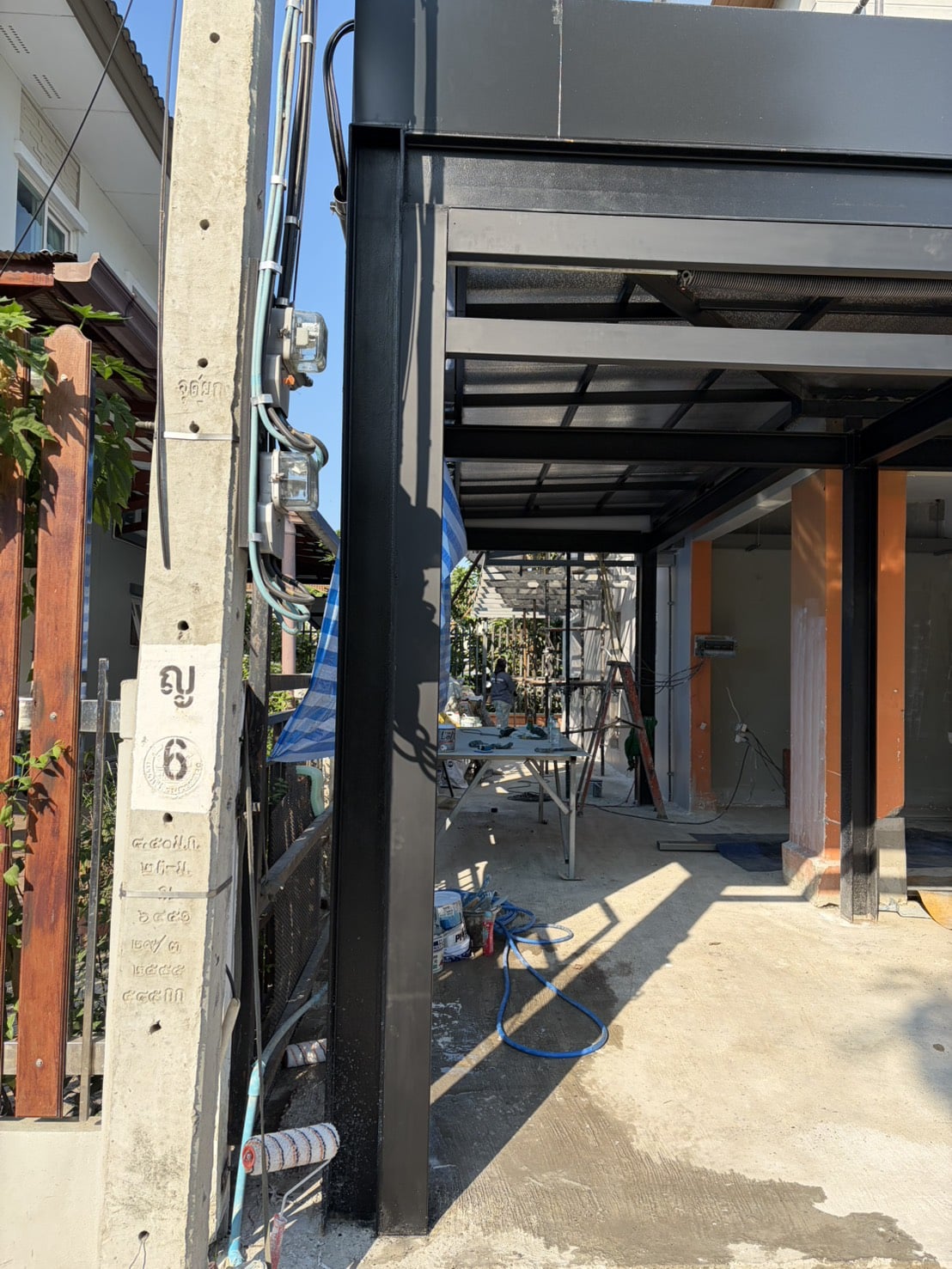 Installation photo of Garage Doors for Single House in Nonthaburi by OZ DOOR (8)