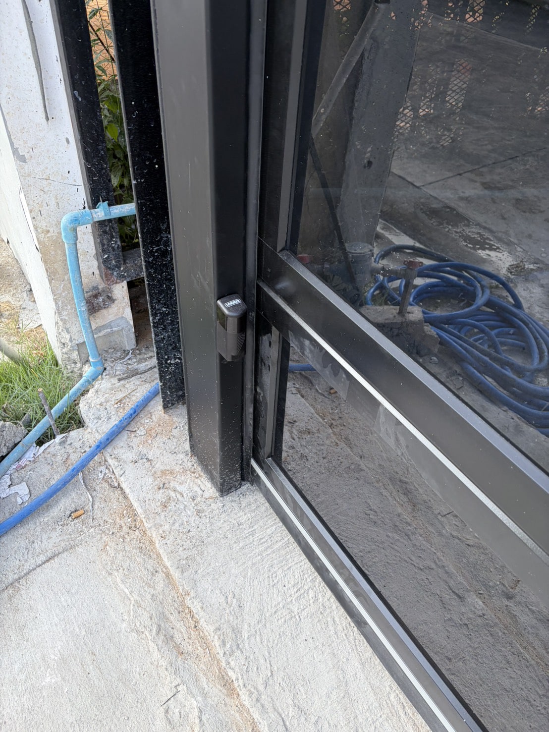 Installation photo of Garage Doors for Single House in Nonthaburi by OZ DOOR (12)