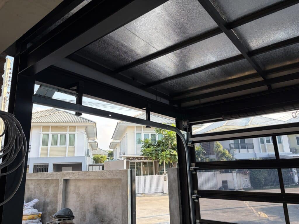 Installation photo of Garage Doors for Single House in Nonthaburi by OZ DOOR (16)