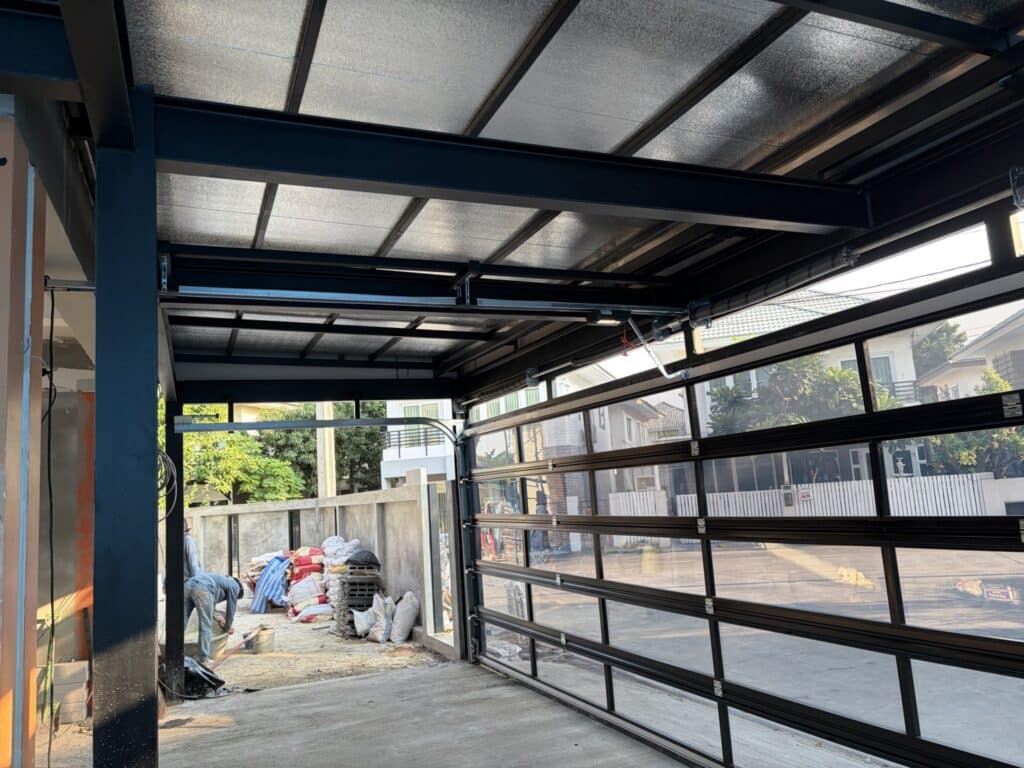 Installation photo of Garage Doors for Single House in Nonthaburi by OZ DOOR (17)